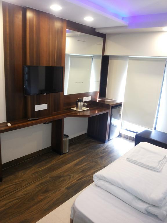 Hotel Sangat Plaza Bhopal Zimmer foto