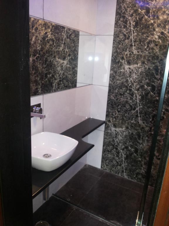Hotel Sangat Plaza Bhopal Zimmer foto