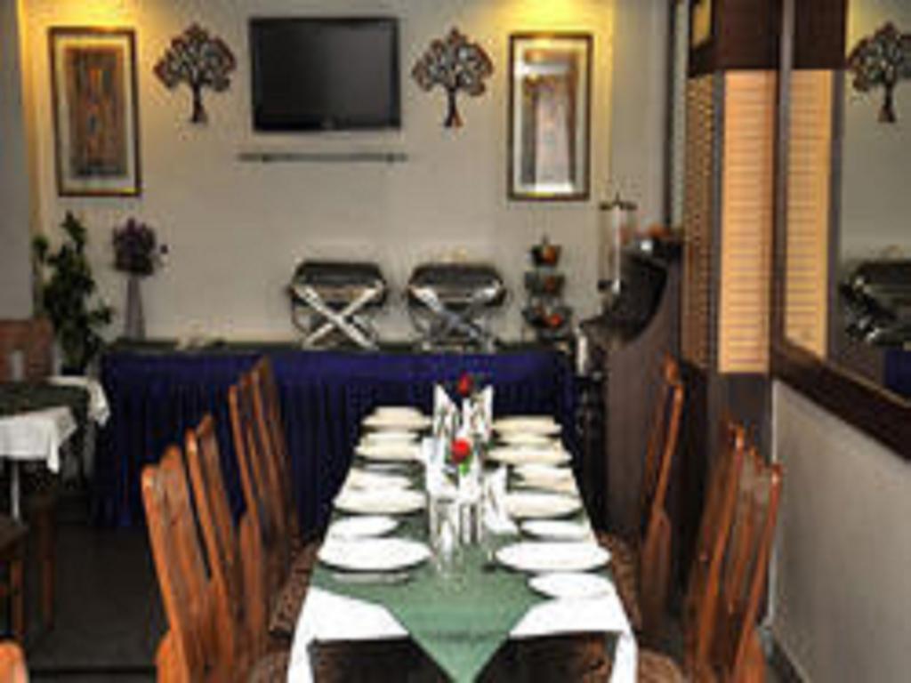 Hotel Sangat Plaza Bhopal Exterior foto