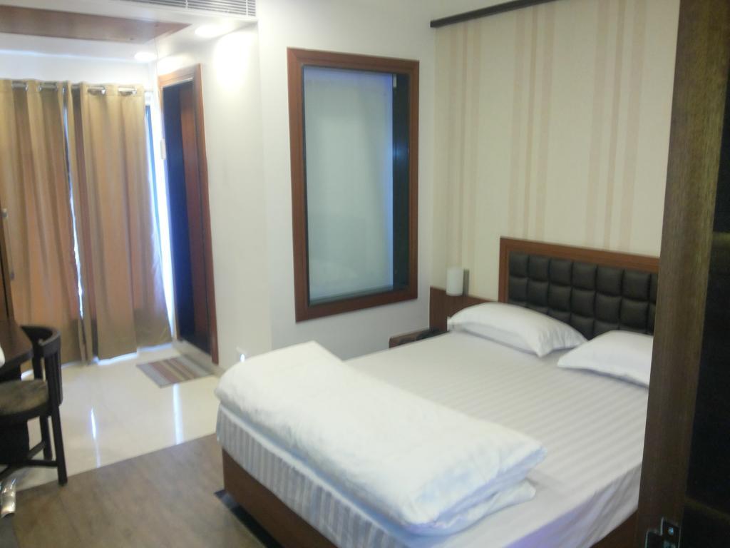 Hotel Sangat Plaza Bhopal Exterior foto