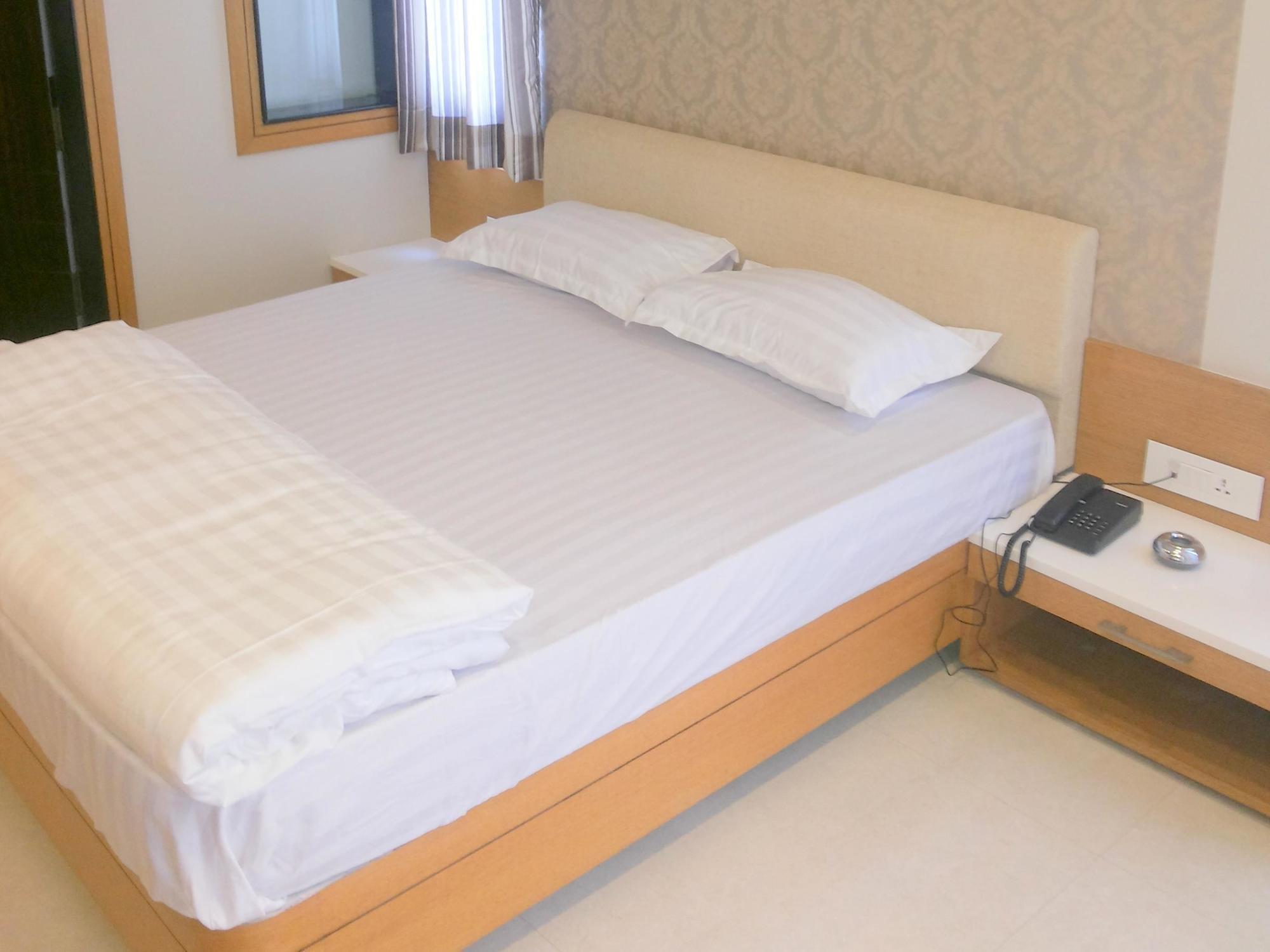 Hotel Sangat Plaza Bhopal Exterior foto